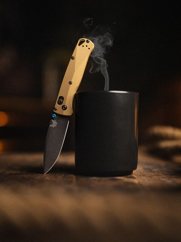 Benchmade Bugout: кому подойдет